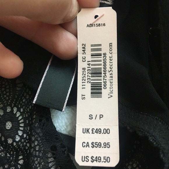 Victoria’s Secret halter lingerie 💦 - Picture 2 of 7